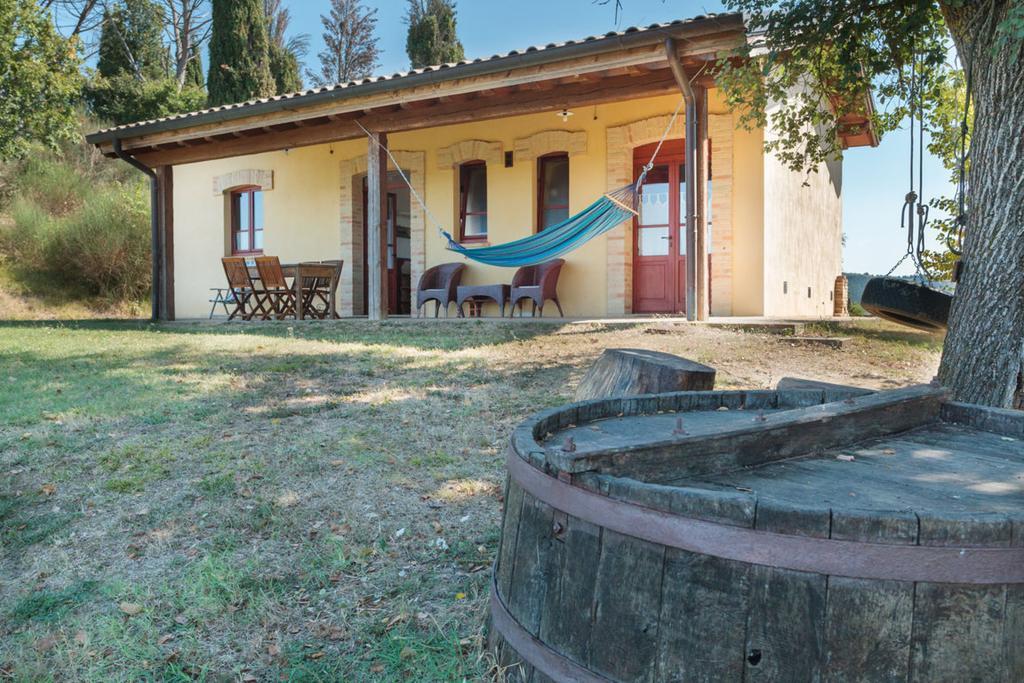 Azienda Agrituristica Il Sarale Villa Montone  Værelse billede